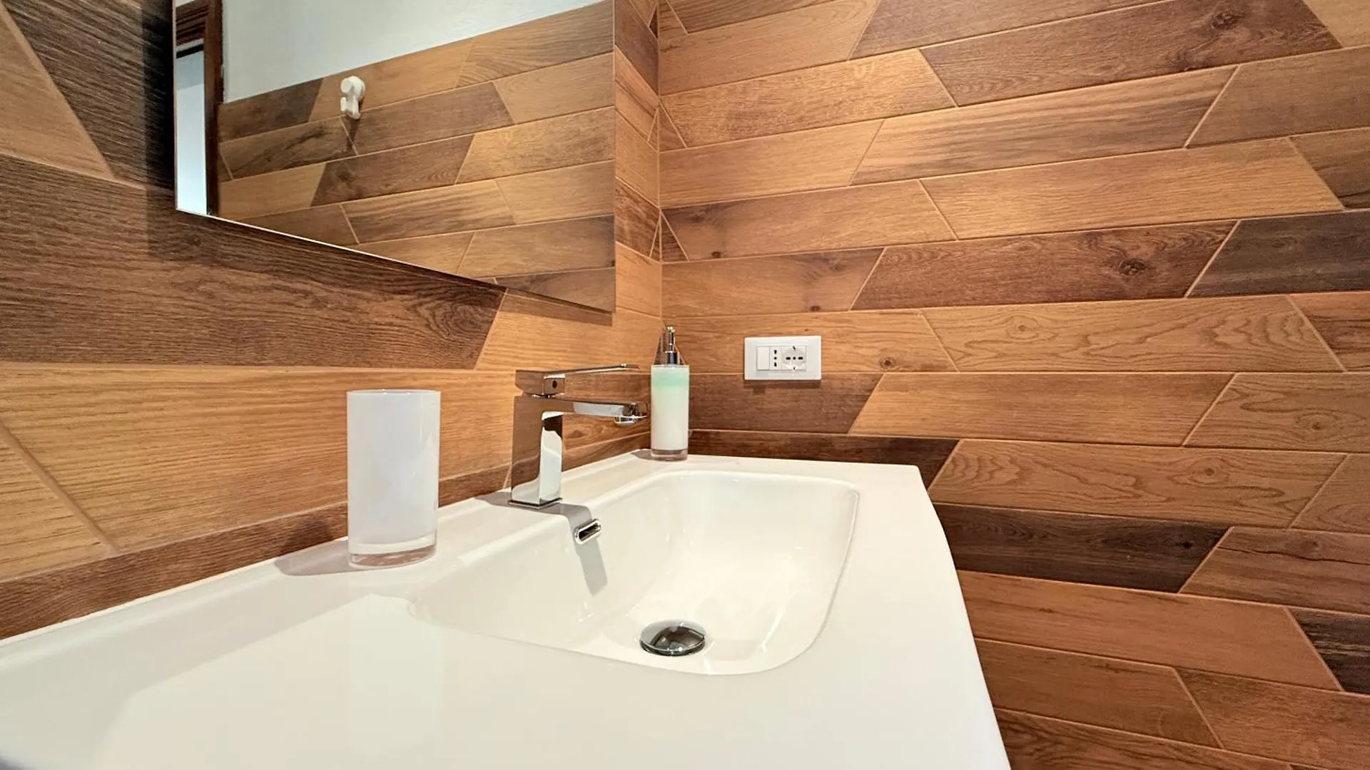 Fedis Home - Along The Scenic Como Greenway Lenno Apartment